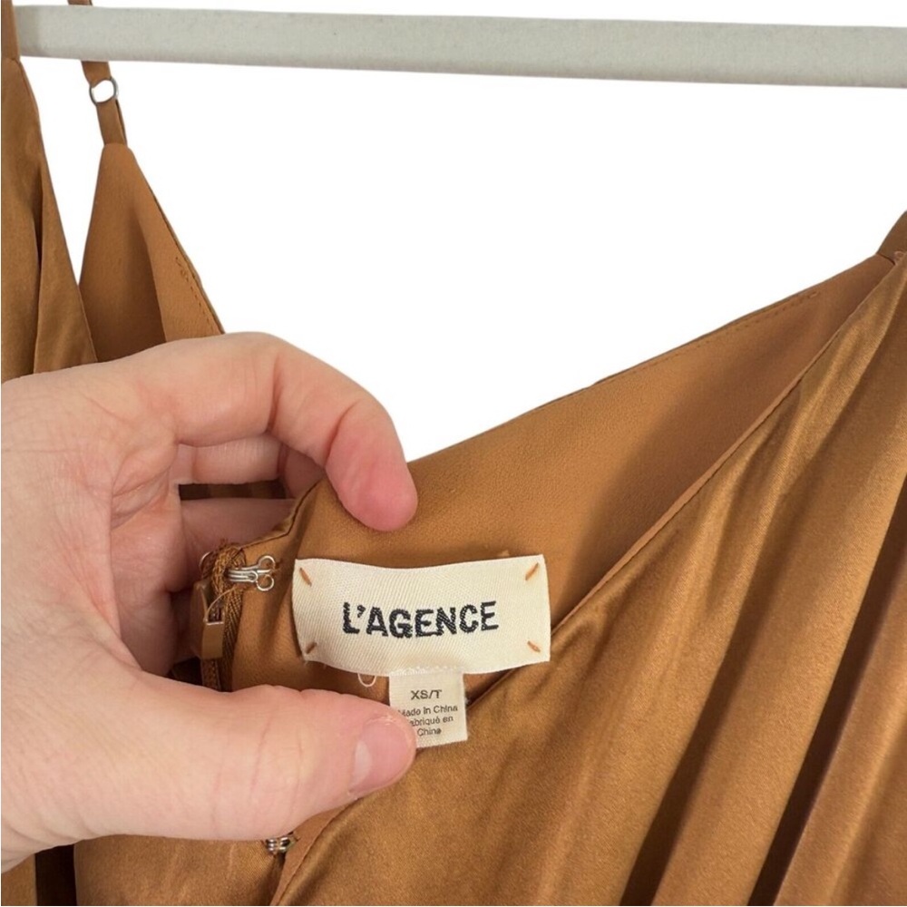 L'AGENCE Chiara Silk top - Picture 10 of 10